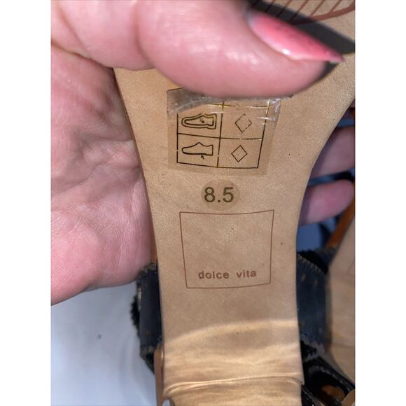 $169 DOLCE VITA ELKA Sz 8.5 Black Perforated Leather Designer Bloc Heels Sandals - Picture 3 of 12